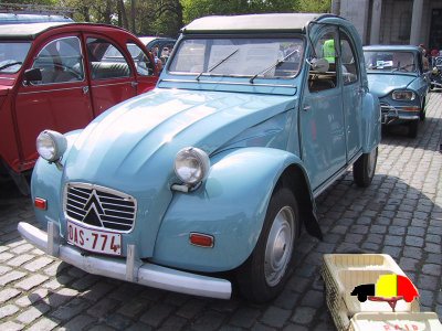 2CV AZ